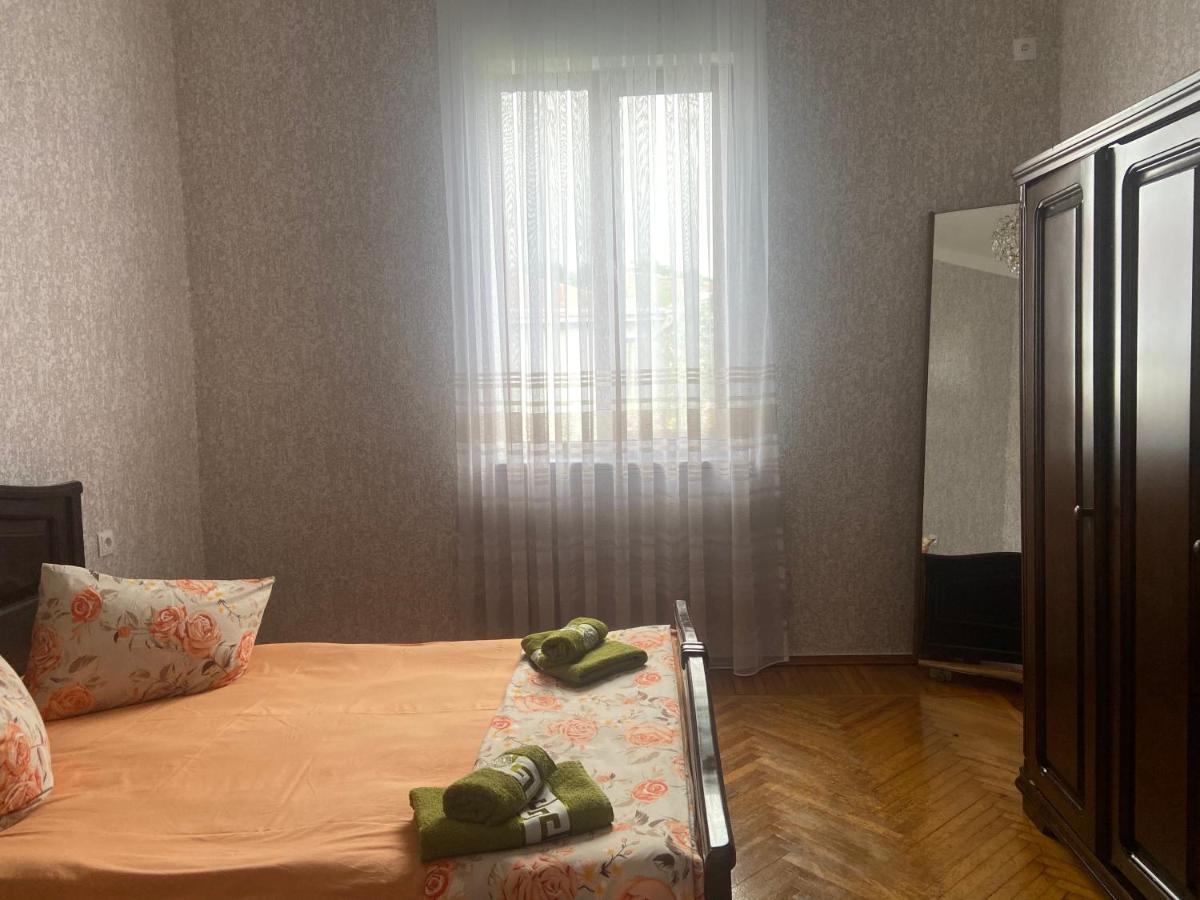 Luka Family Guest House 바투미 외부 사진